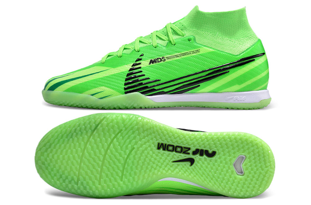 Crampons Mercurial Superfly IX Elite pour football, chaussures de sport avec pointes en métal pour meilleure adhérence.