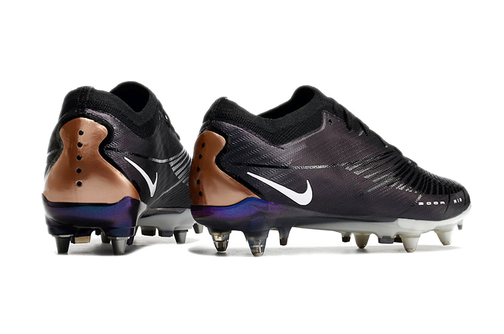 Crampons Mercurial Vapor XV Elite de Le 12 -ème Maillot, chaussures de football avec semelles à crampons pour performance sur terrain.