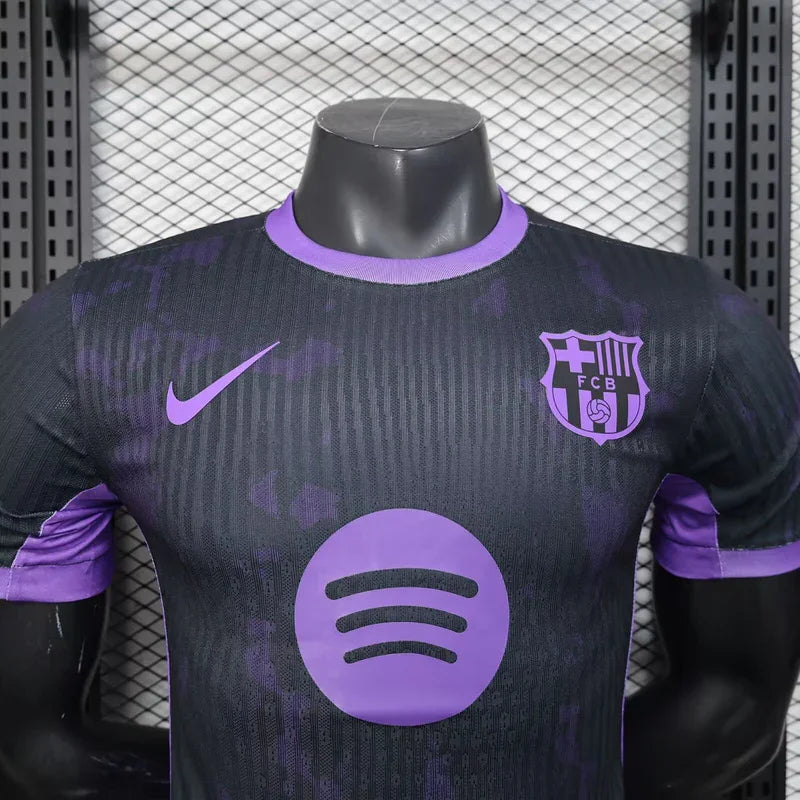 Maillot FC Barcelone concept 2025-26 par Le 12, maillot de football avec logo du club et design moderne visible en détail