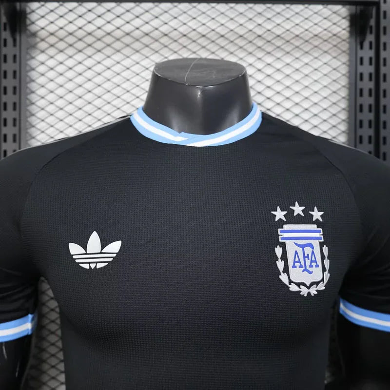 Maillot de football Argentine 2025-26 Le 12, maillot officiel avec logo et design moderne, vue frontale.