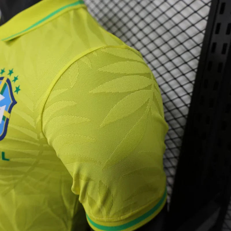 Maillot de football Brésil 2025-26, modèle Le 12 -ème Maillot, vue de face avec logo et design moderne.