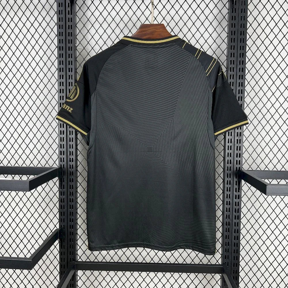 Maillot Bayern Munich concept 2025-26 de Le 12 -ème Maillot, vue front avec logo et design moderne.