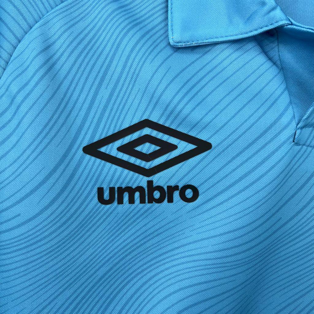 Maillot extérieur Santos 2025-26 de Le 12 -ème Maillot, vue front avec logo et détails du design sportif.