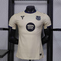 Maillot extérieur du FC Barcelone 2025-26, marque Le 12 -ème Maillot, vue de face avec logo et design officiel.