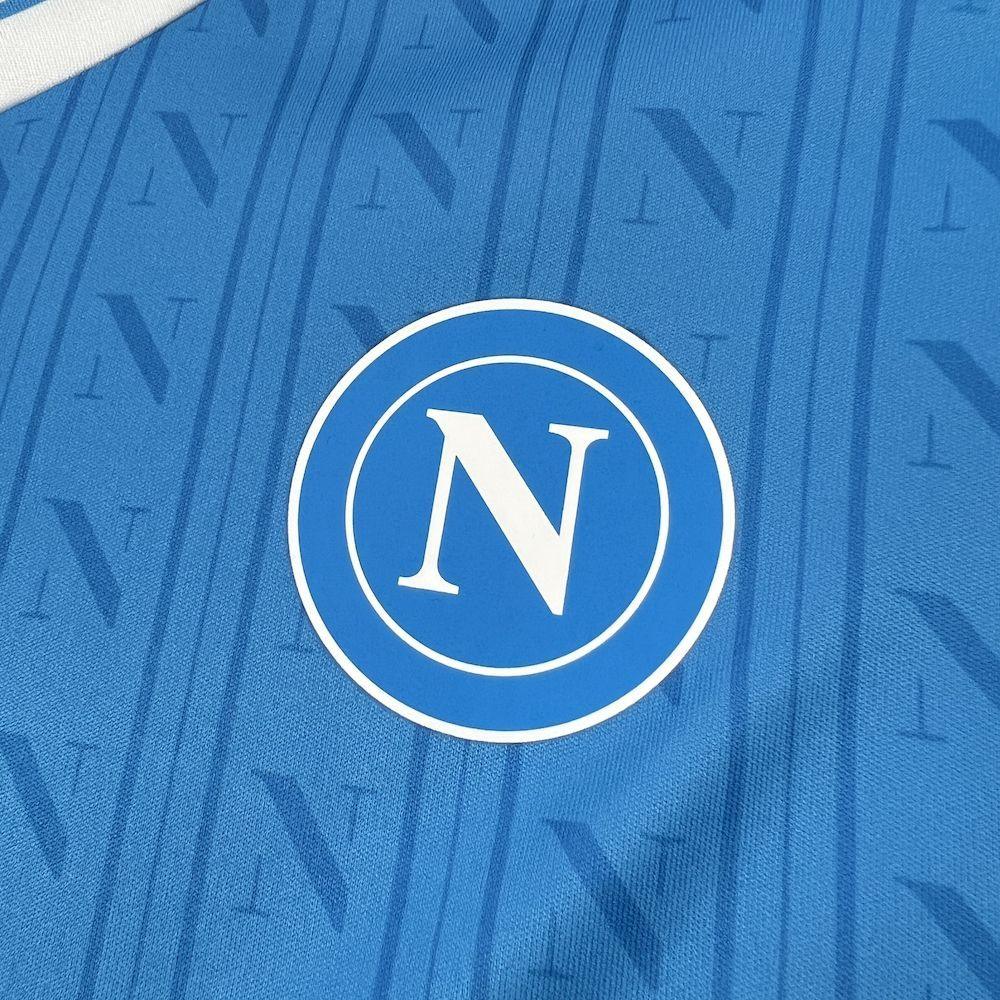 Maillot Napoli 2025-26 de la marque Le 12 -ème Maillot, vue de face avec logo et détails du maillot de football.