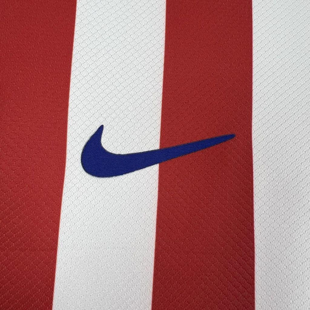 Maillot Atlético Madrid 2025-26 Le 12 –ème Maillot, maillot de football avec logo officiel et design moderne.