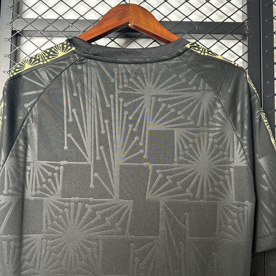 Maillot Mexique 2025 de Le 12 -ème Maillot, conception sportive avec drapeau mexicain et design moderne.
