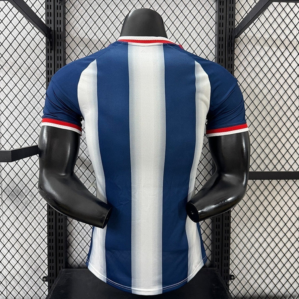 Maillot de football Japon Concept 2026-27 de la marque Le 12 -ème Maillot, vue de face avec logo et design moderne