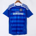 Maillot domicile rétro de Chelsea 2011-2012, fabriqué par Le 12-ème Maillot, vue de face avec logo et détails du maillot.