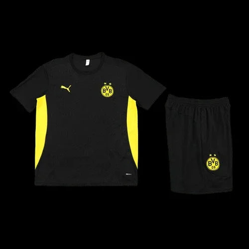Ensemble Dortmund de Le 12 -ème Maillot, maillot et short de football avec logo Borussia Dortmund, bleu et noir.