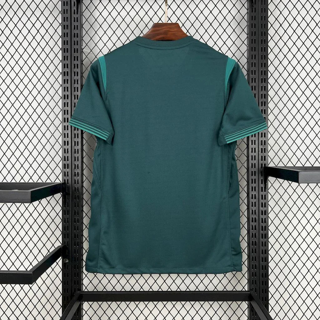 Maillot extérieur Nigeria 2025-26 de la marque Le 12 -ème Maillot, vue de face avec détails du design.