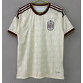 Maillot extérieur Espagne 25/26 de Le 12 -ème Maillot, vue de face avec détails du design bleu et rouge.