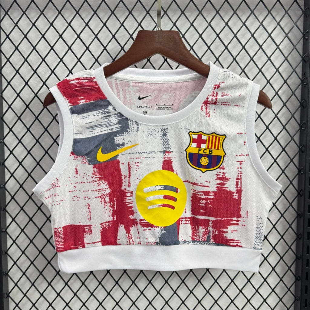 Maillot de femme Le 12 -ème Maillot Barcelone Spécial 25/26, design sportif avec logo de l'équipe, vue frontale.