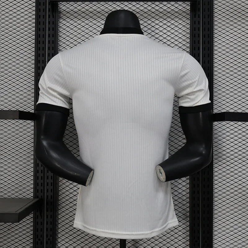 Maillot Allemagne concept 2025-26 de Le 12 -ème Maillot, design 3D, vue de face avec détails modernes et logo national.