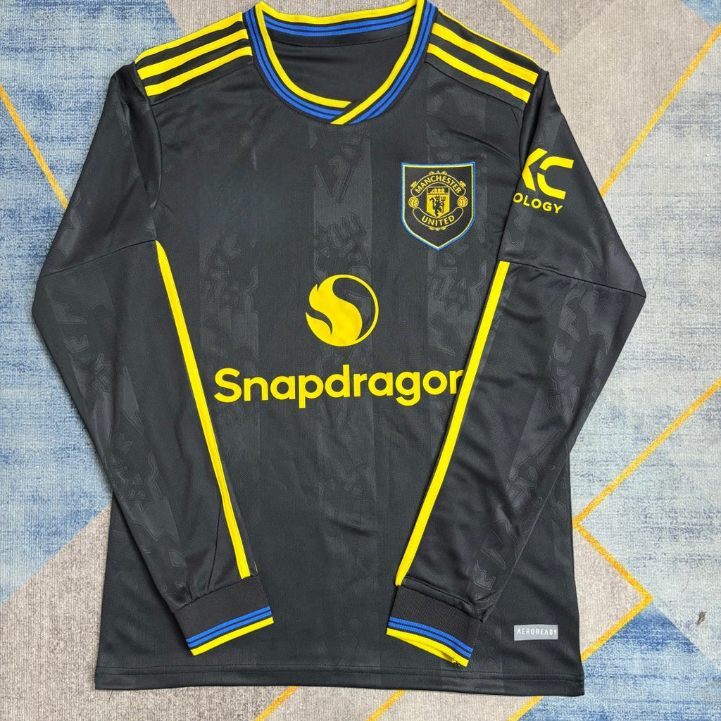 Maillot Manchester United troisième manches longues Le 12-ème Maillot, maillot de football rouge avec logo de l'équipe.