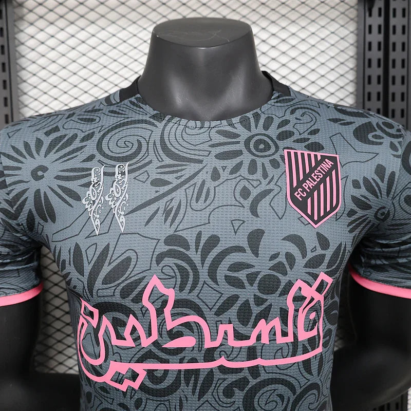 Maillot 2024 Palestine de la marque Le 12 -ème Maillot, vue de face avec les détails du design et des couleurs.