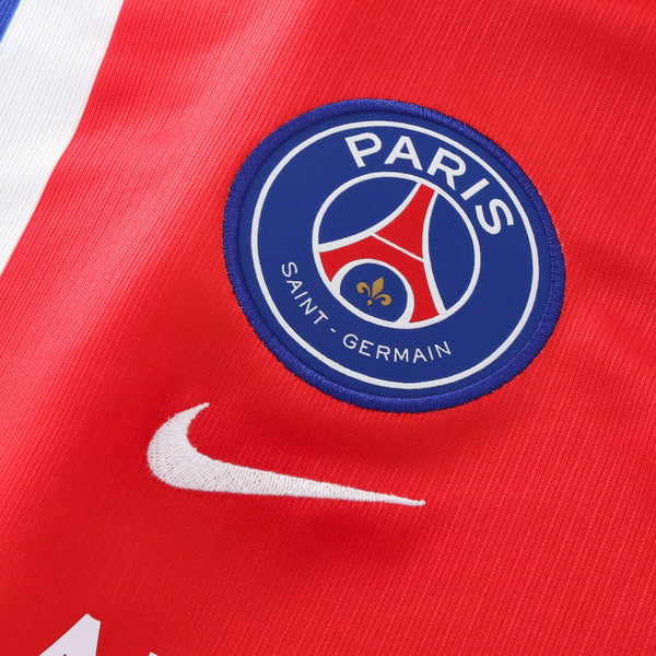 Maillot domicile PSG 26/27 Le 12 ème Maillot, version joueur, avec logo du club et détails du maillot sur fond blanc.