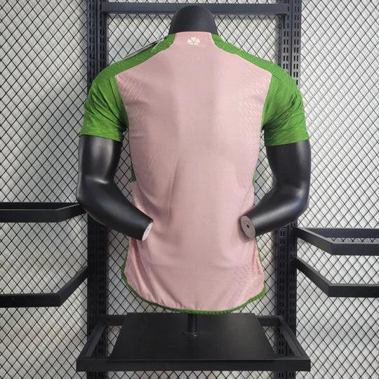 Maillot Japon football 2023-2024 Le 12 -ème Maillot, vue de face avec logo et design bleu et blanc.