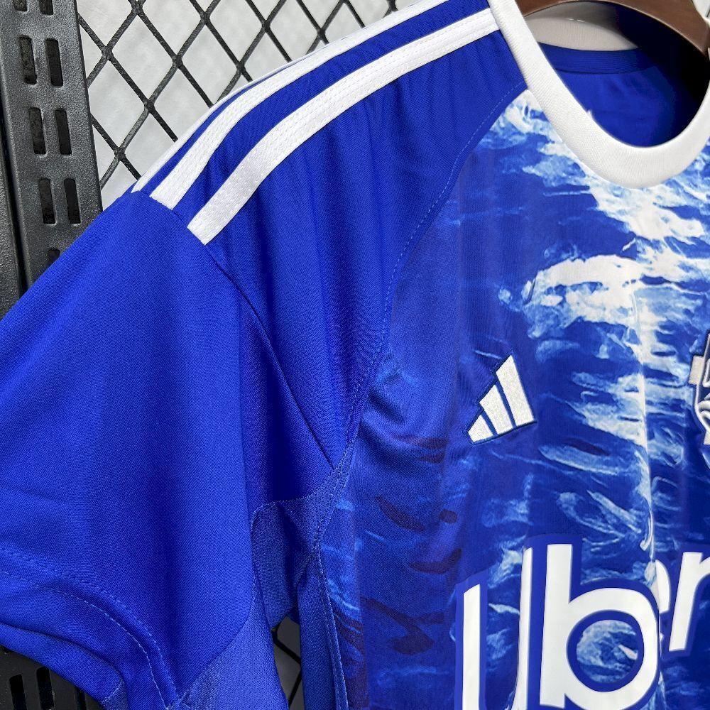 Maillot de football Le 12 -ème Maillot Como 2025-26, maillot officiel avec logo et couleurs du club, vue front.