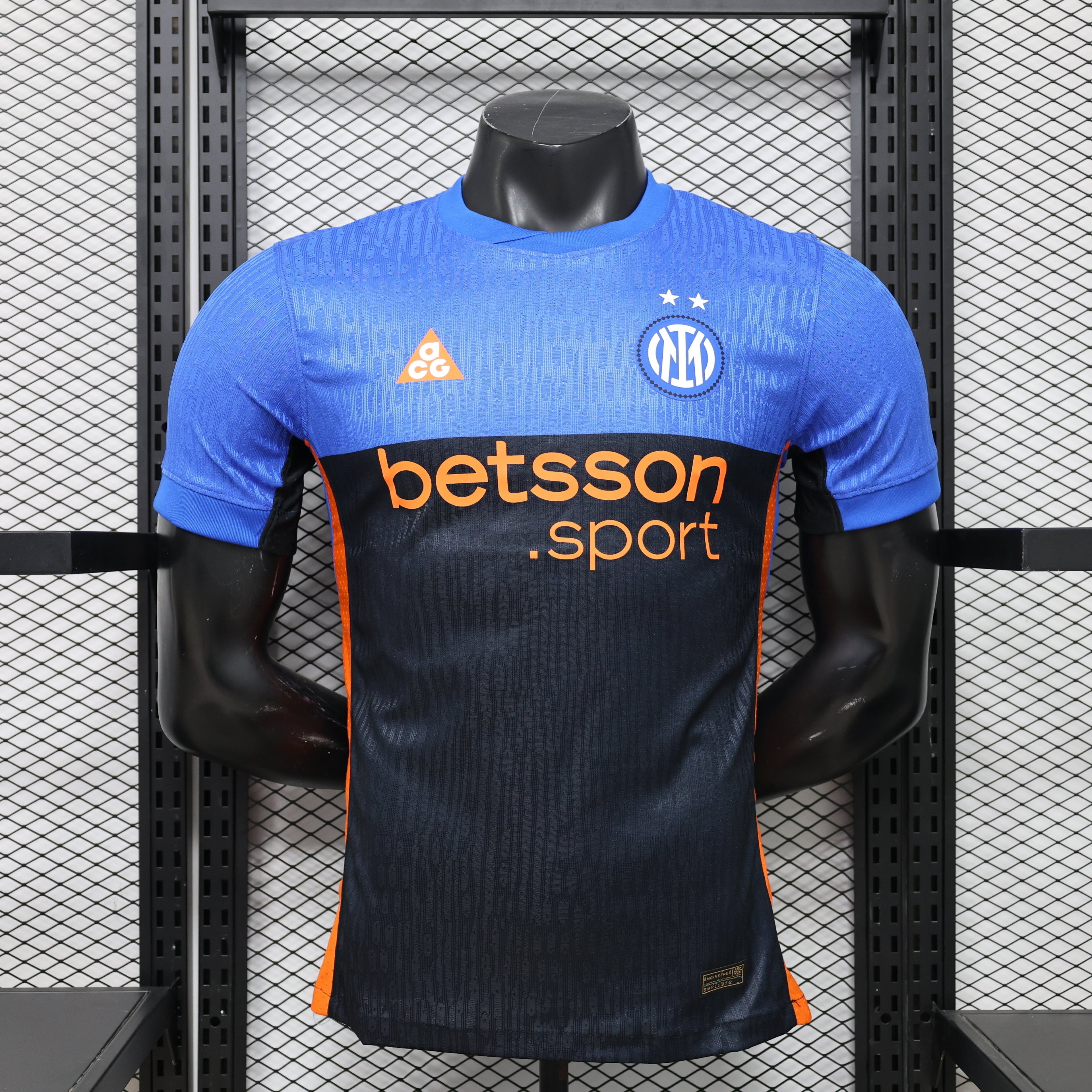 Maillot de football Inter Milan 2026-27 de la marque Le 12-ème Maillot, vue de face avec logo et design distinctif.