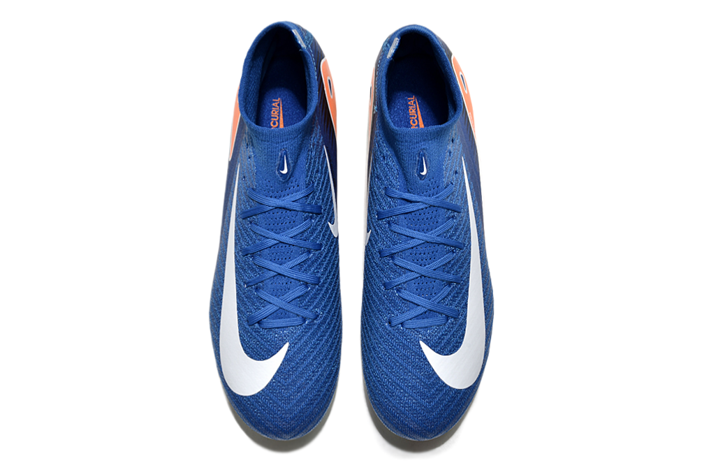 Crampons Mercurial Superfly 16 Elite XXV de Le 12 -ème Maillot, vue des crampons sous la chaussure de football.