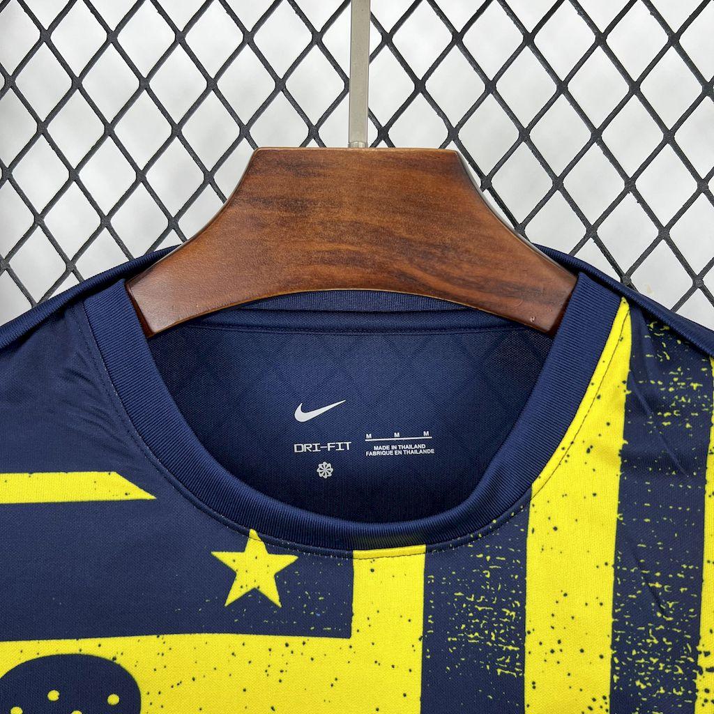 Maillot de entraînement à manches longues Atlético Madrid 2025-26, marque Le 12 -ème Maillot, vue détaillée de la chemise.