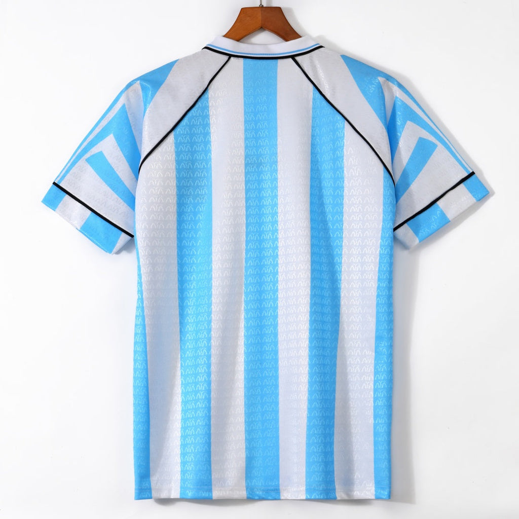 Maillot domicile rétro 1996-1997 de l'équipe argentine, marque Le 12 -ème Maillot, vue frontale avec logo et détails traditionnels