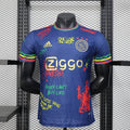 Maillot Ajax concept 2025-26 de Le 12 -ème Maillot, maillot de football avec logo Ajax et design innovant.