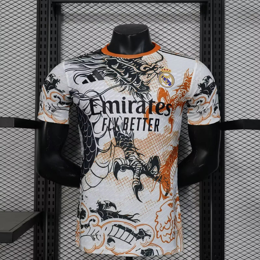 Maillot Real Madrid 25-26 ans Le 12-ème Maillot, maillot de football blanc avec logo du club et détails en bleu