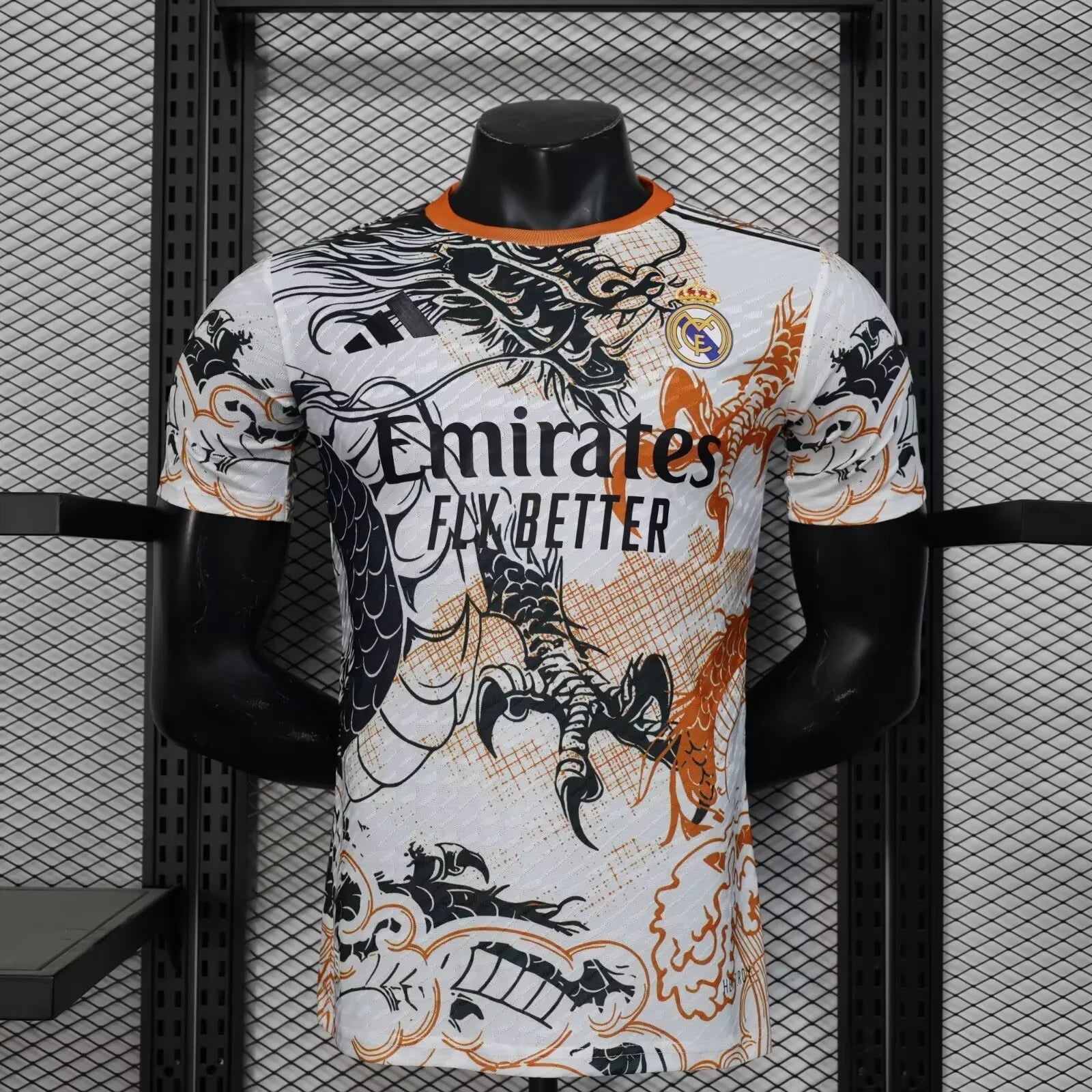 Maillot Real Madrid 25-26 ans Le 12-ème Maillot, maillot de football blanc avec logo du club et détails en bleu