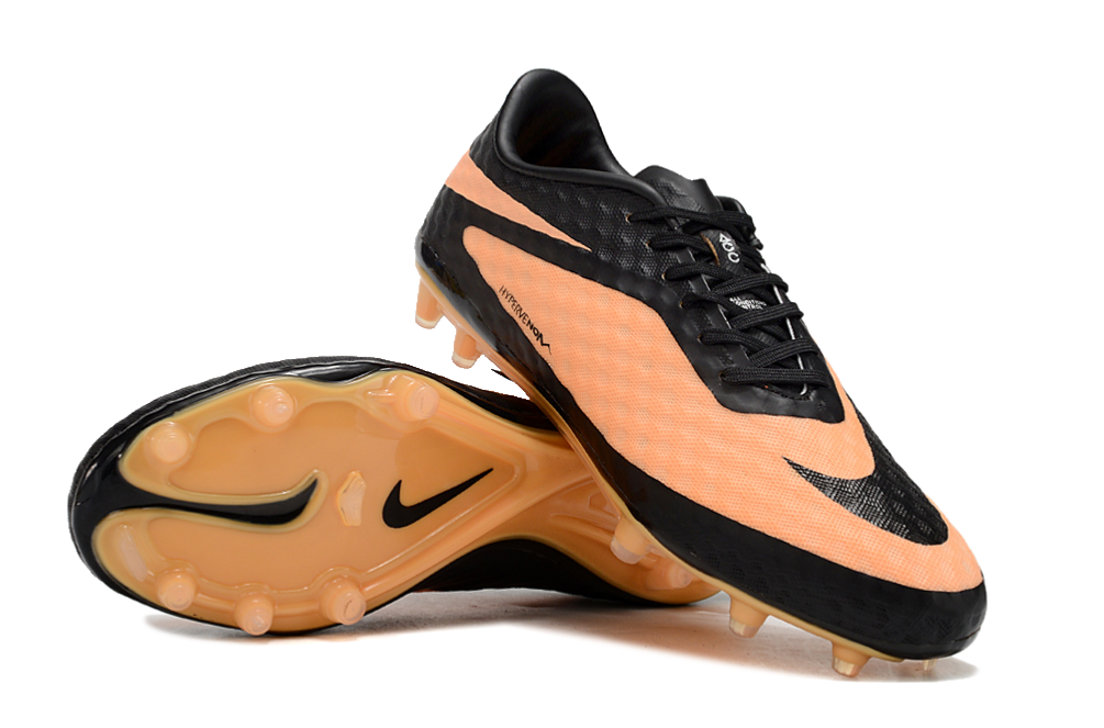 Crampons Hypervenom élite de Le 12 -ème Maillot, chaussures de football avec crampons pour performance sur le terrain