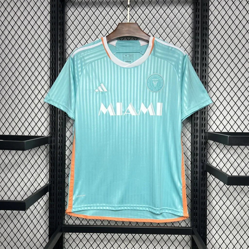 Maillot de football Inter Miami Third Vert 2024/25 de la marque Le 12 -ème Maillot, vue frontale avec logo et détails verts.