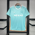 Maillot de football Inter Miami Third Vert 2024/25 de la marque Le 12 -ème Maillot, vue frontale avec logo et détails verts.