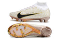 Crampons Mercurial Superfly IX Elite de Le 12 -ème Maillot, vue de face avec pointes en acier pour le football.