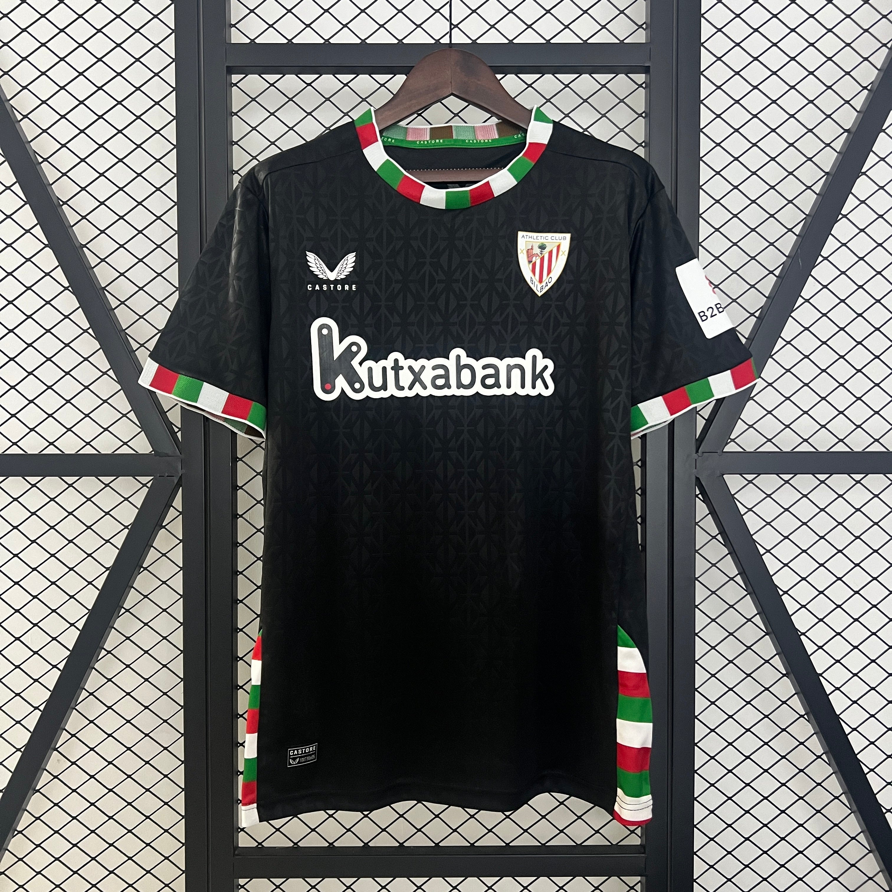 Maillot de football Athletic Bilbao quatrième kit 2025/26, marque Le 12 -ème Maillot, vue de face avec logo et motifs sportifs