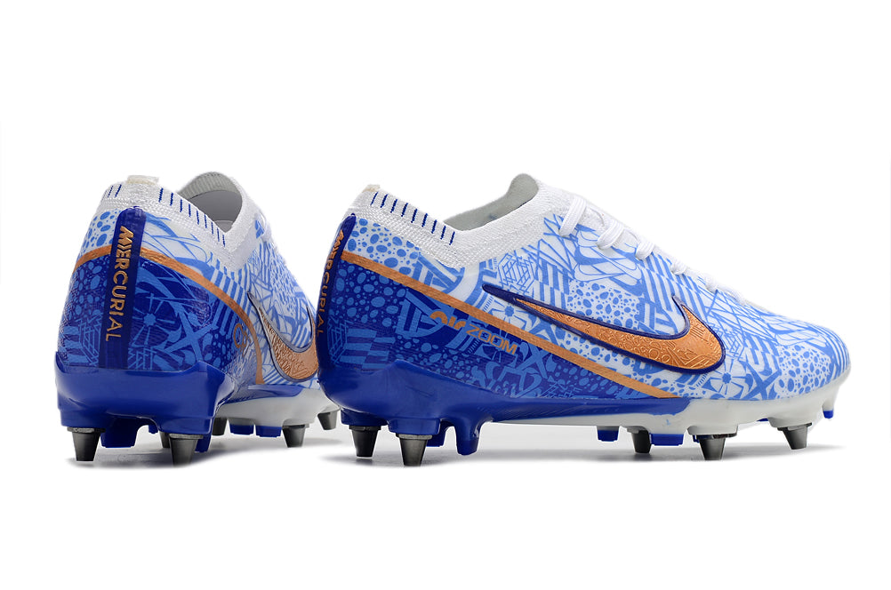 Crampons Mercurial Vapor XV Elite pour football, fixation robuste et semelles en caoutchouc, vue de face.