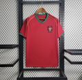 Maillot rétro Portugal 2007 de la marque Le 12 -ème Maillot, vue de face avec design vintage et logos officiels.