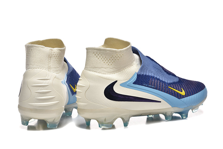 Crampons Phantom GX III Elite FG de Le 12 -ème Maillot, avec pointes en acier et fixation pour chaussures de football.