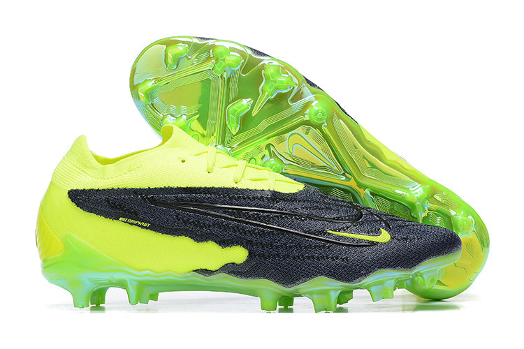 Crampons Phantom GX Elite FG de Le 12 -ème Maillot, avec pointes en acier et fixation pour chaussures de football.