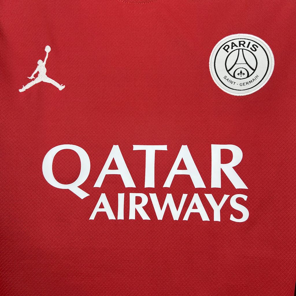 Maillot de football à manches longues PSG 2025/2026 Le 12 -ème Maillot, devant avec logo et design sportif visible.