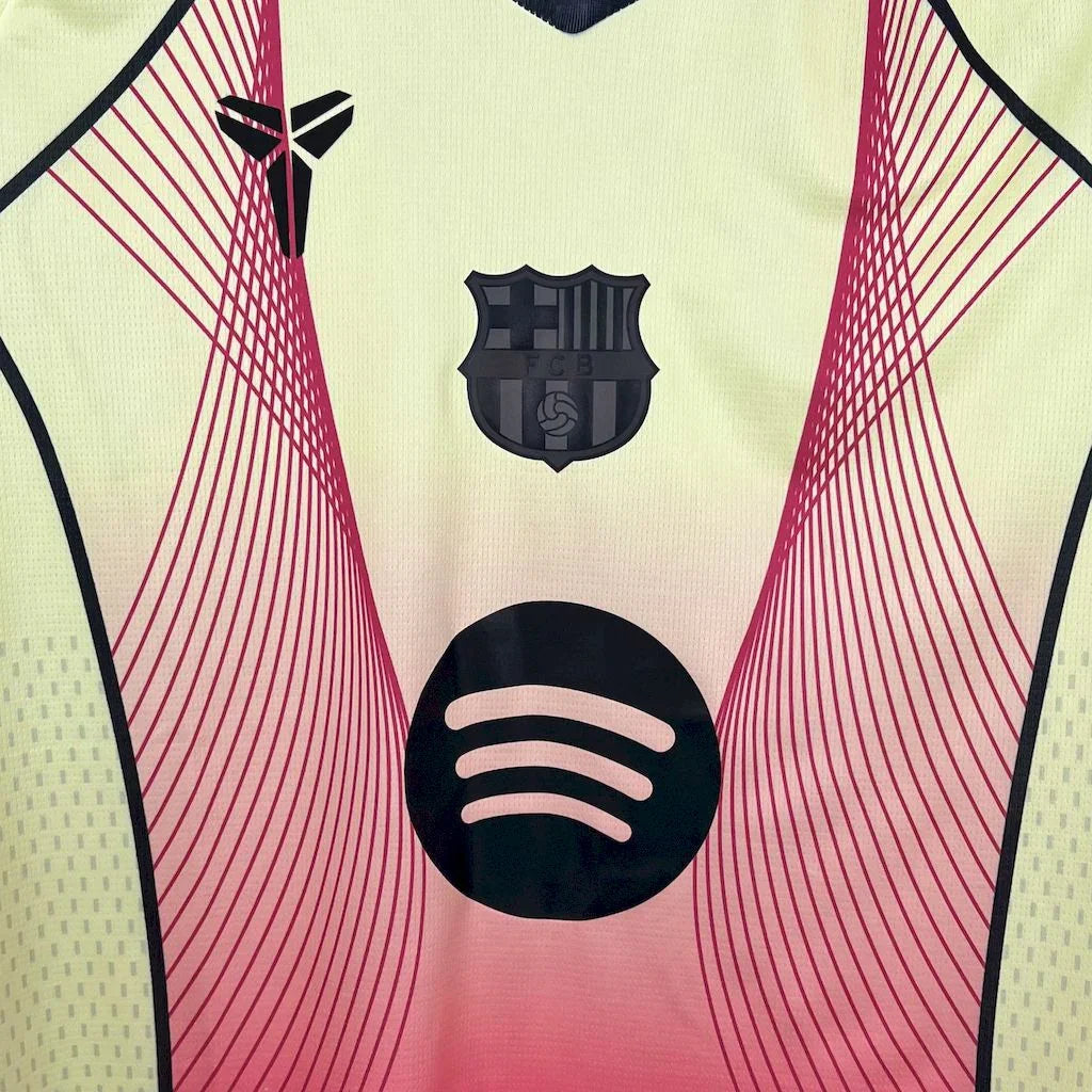 Maillot FC Barcelone concept 2025-26 de la marque Le 12 -ème Maillot, vue de face avec logo et design moderne.