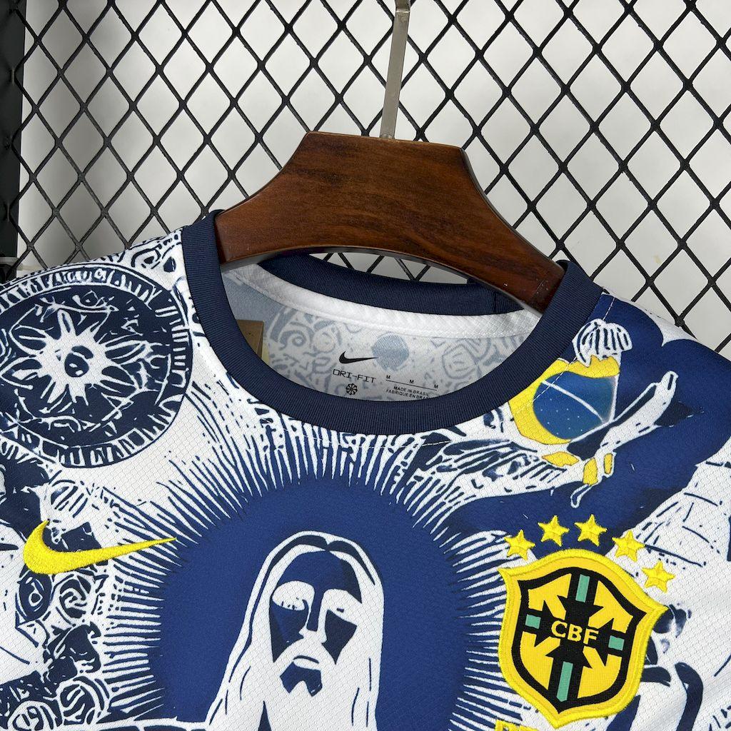 Maillot de football Brésil concept 2025-26, jersey officiel de Le 12, avec design moderne et logo du Brésil visible.