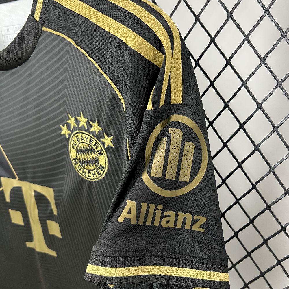 Maillot Bayern Munich concept 2025-26 de Le 12 -ème Maillot, vue de face avec logo et design sportif.