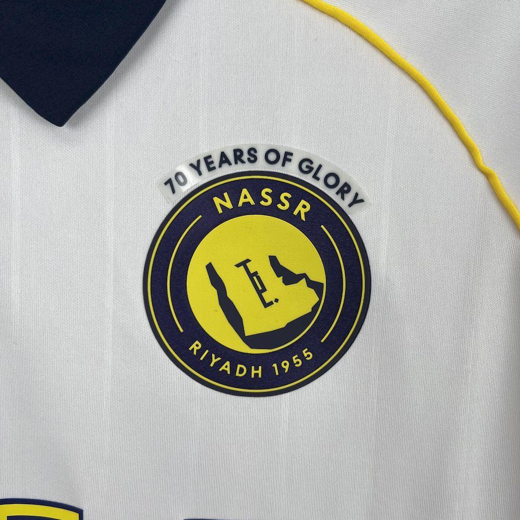 Maillot Al-Nassr 2025-26 de marque Le 12 -ème Maillot, vue de face avec logo de l'équipe et détails du design.