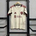 Maillot extérieur Liverpool 2025-26 de la marque Le 12 -ème Maillot, vue avant avec logo et motifs colorés.