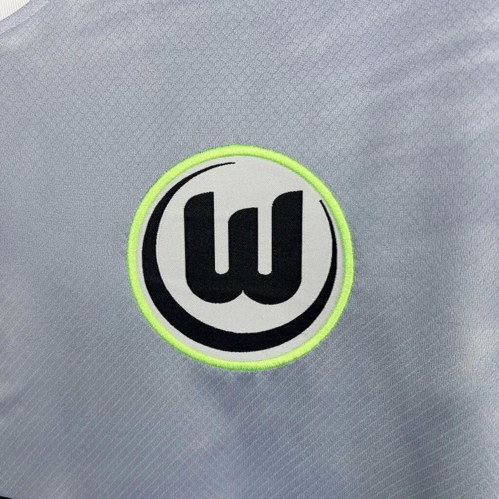 Maillot extérieur Wolfsburg 2025-26 Le 12 -ème Maillot, équipe de football, design sportif avec logo du club.