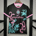 Maillot de football Inter Milan 24/25 rouge avec motif serpent, marque Le 12 -ème Maillot, vue de face.