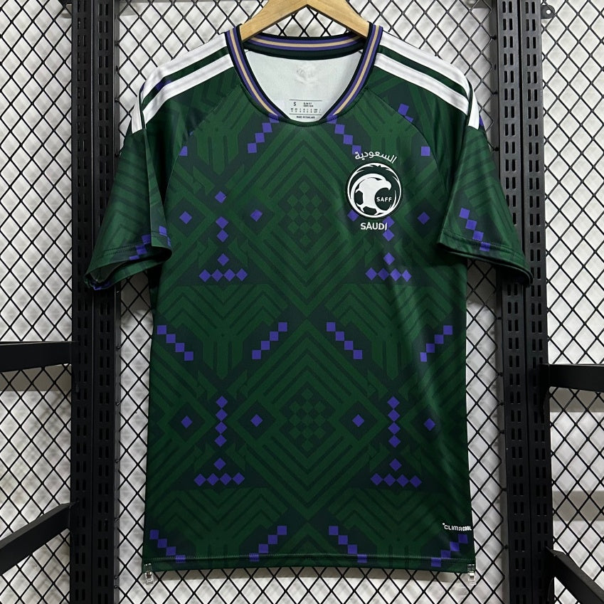 Maillot domicile de football Saudi Arabia Le 12 -ème Maillot, maillot vert avec logo et détails officiels, taille 25/26