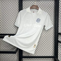 Maillot de football Olympique de Marseille 125 ans 2024-2025, blanc, de la marque Le 12 -ème Maillot, vue de face.