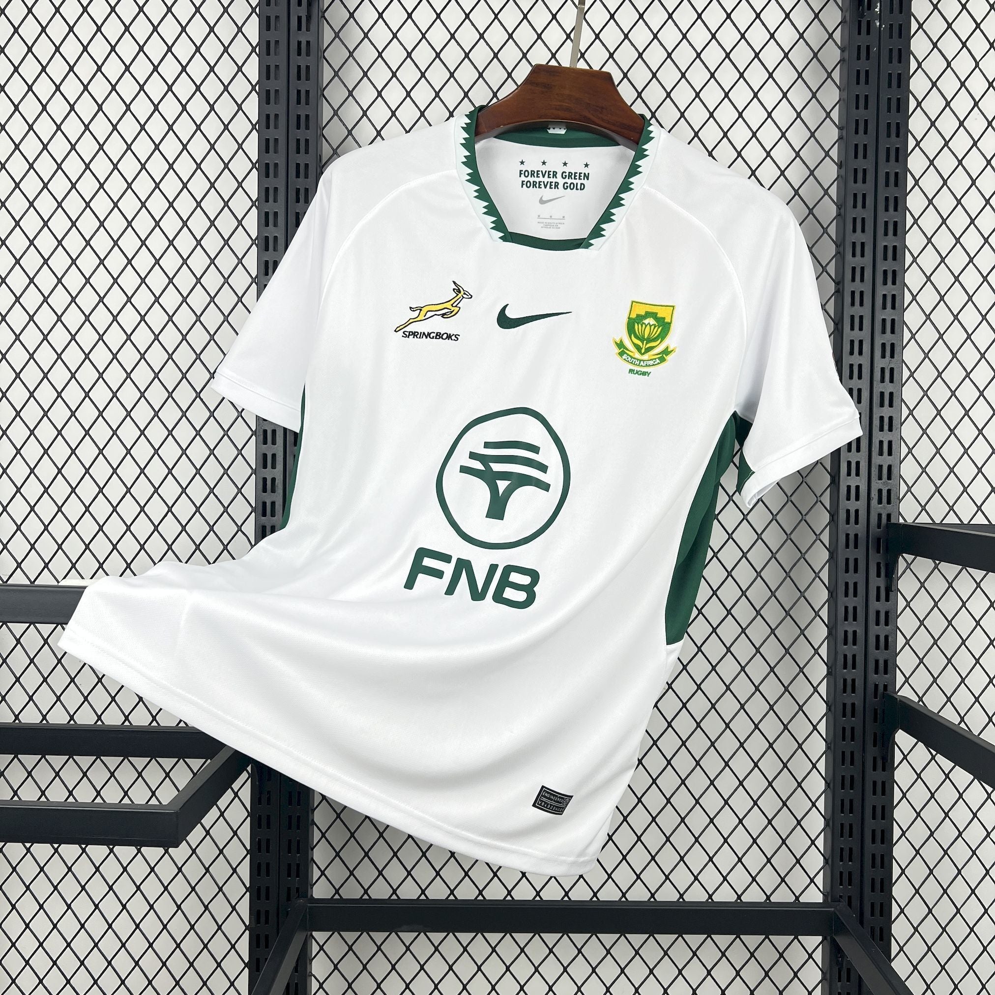 Maillot Afrique du Sud 2026 de Le 12 -ème Maillot, maillot de football avec drapeau sud-africain, visible devant un fond neutre.